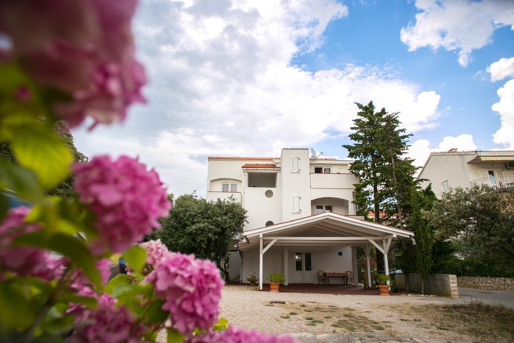 Apartments Ostrea - Mimoza Novalja Exterior foto